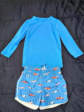 Cat & Jack Toddler Boys Race Car Rash Guard Set Blue & Red 3T